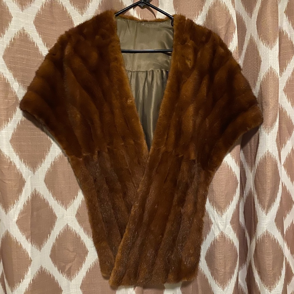 Mink stole with pockets